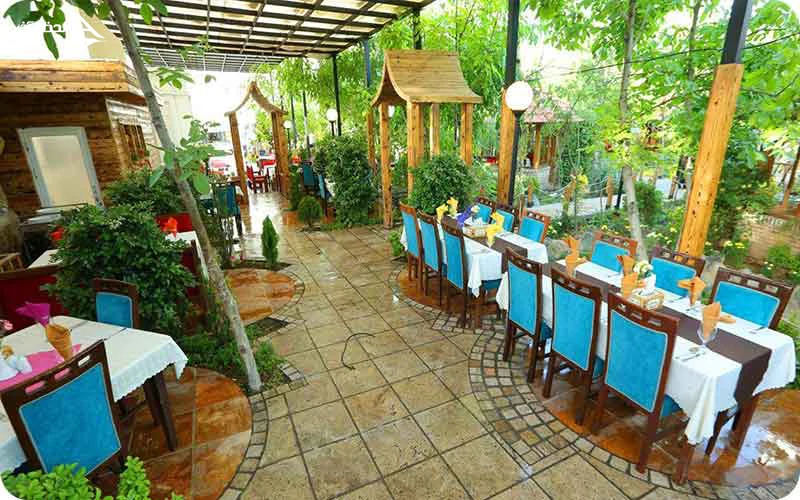 رستورانهای اطراف هلیوم پارک مشهد رستورانهای اطراف هلیوم پارک مشهد؛ بهترین غذاهای محلی و بینالمللی