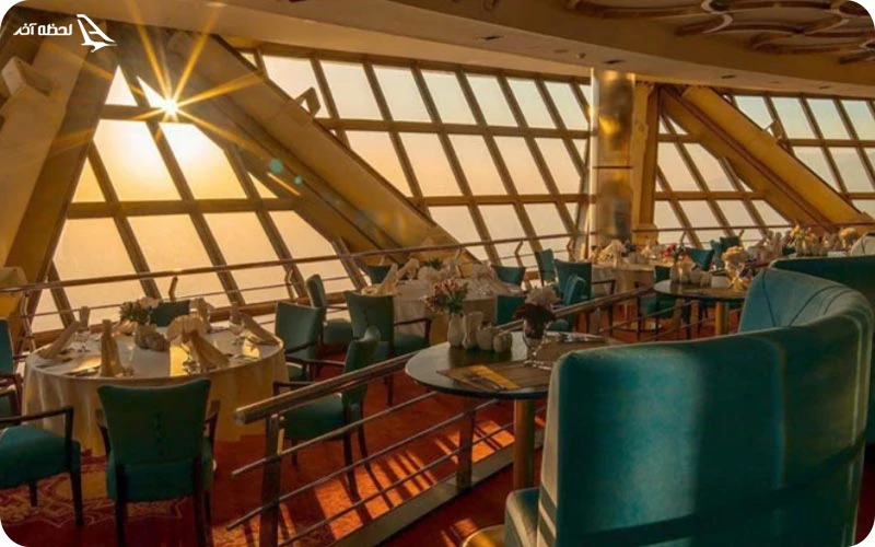 قیمت غذا در برج میلاد؛ از فست‌فود تا رستوران گردان