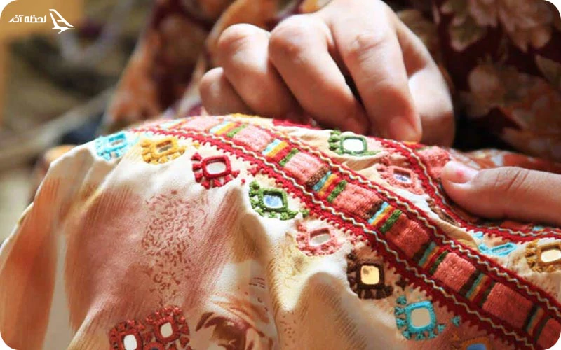 رودوزی‌های سنتی؛ پارچه‌های مزین شده برای سوغات