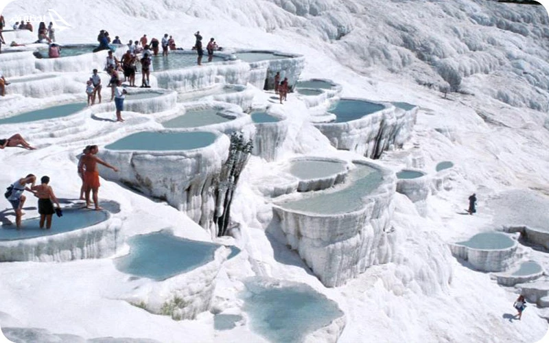 آب و هوای کوش آداسی در زمستان آب و هوای کوش آداسی در زمستان؛ سرد و برفی