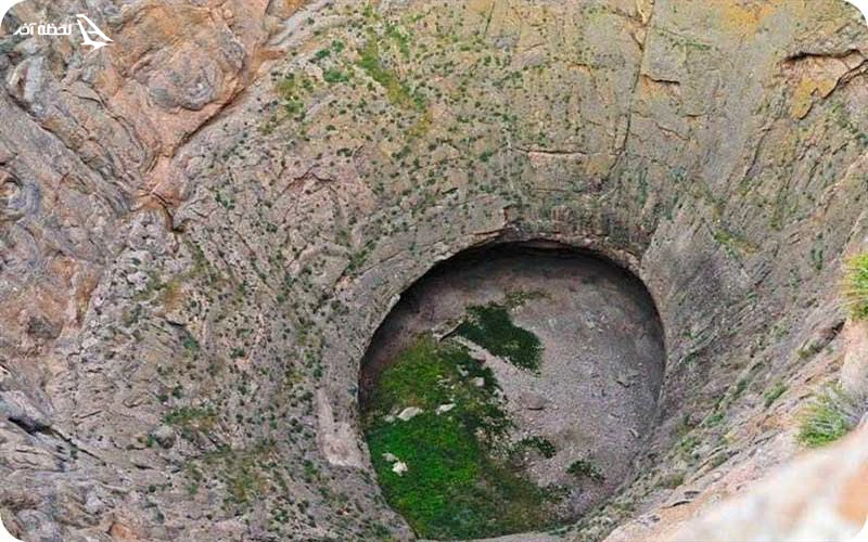 زندان سلیمان؛ زندان دیو