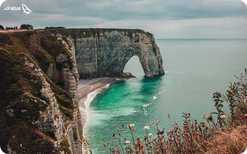 ساحل اترتا (Étretat)؛ بهشت گمشده فرانسه