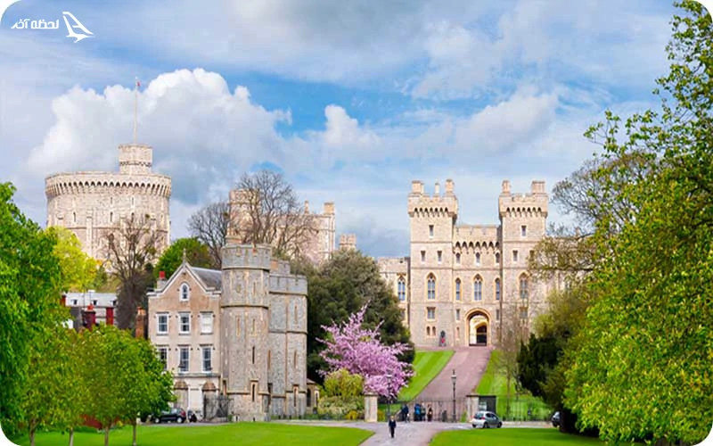 ساختمان‌های اداری و دولتی؛ فعالیت‌های سلطنتی