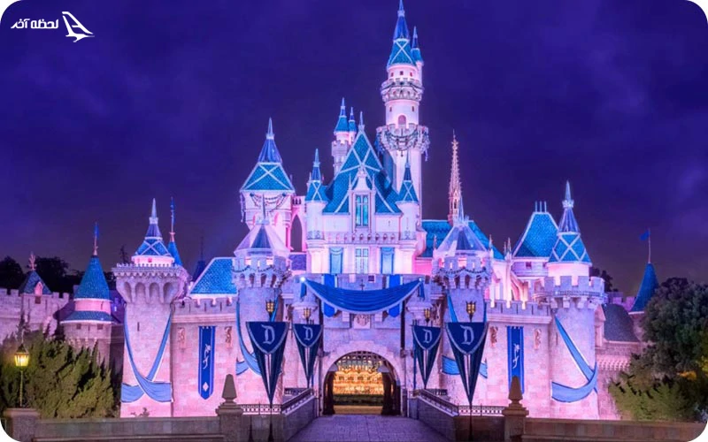 سرزمین آینده دیزنی لند و دلیل محبوبیت آن چیست؟ سرزمین آینده؛ دنیای فانتزی دیزنی لند