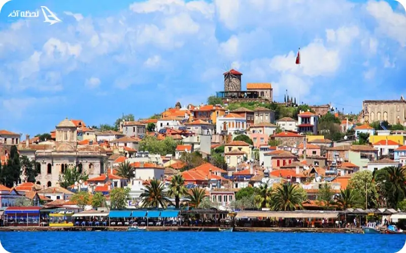 شهر آیوالیک شام بر سر میز شیطان