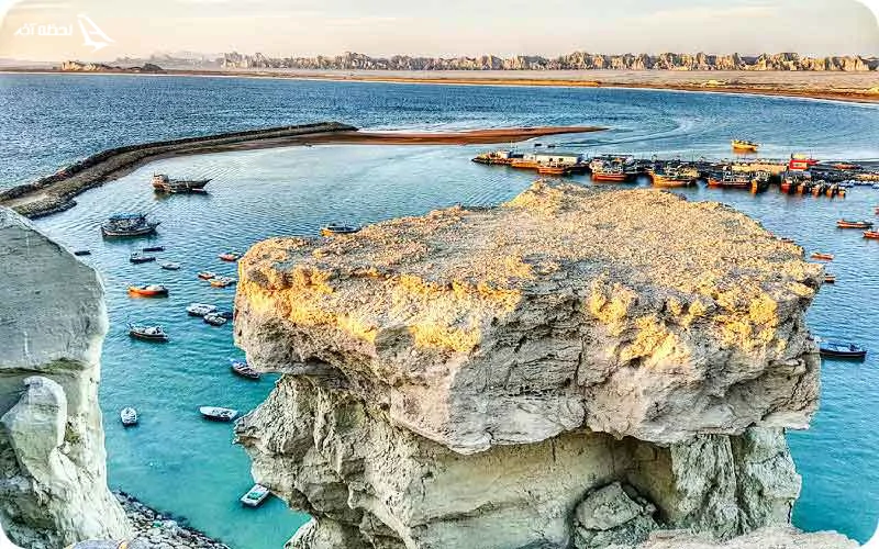 صخره‌های ساحل بریس