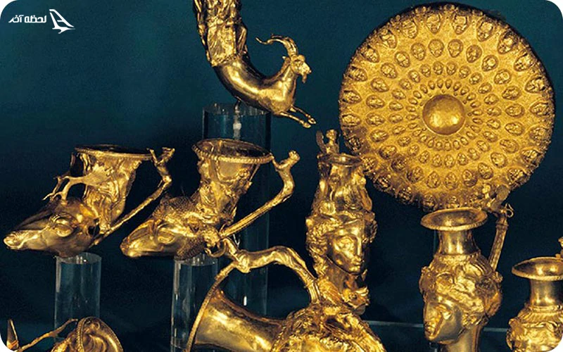 غار کلماکره در دل کوه غار کلماکره لرستان