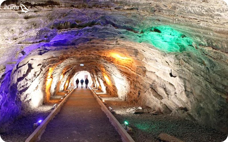 غارهای نمک توزلوکا؛ جایی برای تزریق سلامتی