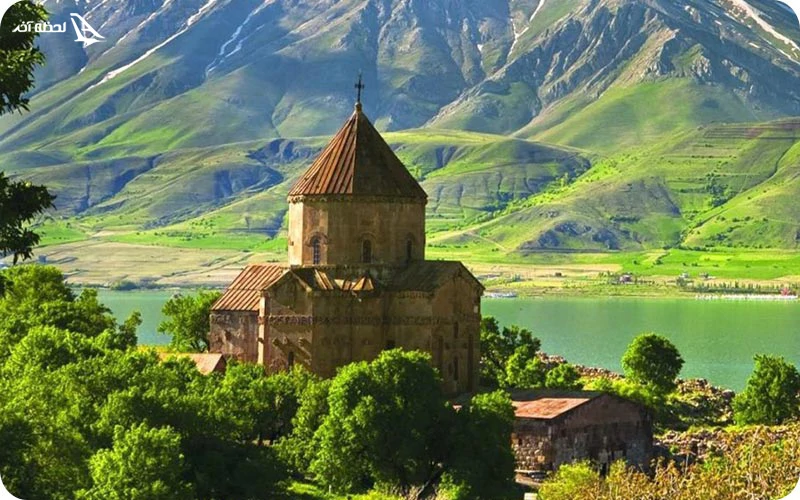 فاصله تهران تا وان چقدر است؟ فاصله تهران تا وان