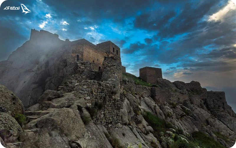قلعه بابک در جنگل ارسباران کلیبر قلعه بابک؛ نماد قدرت و شجاعت
