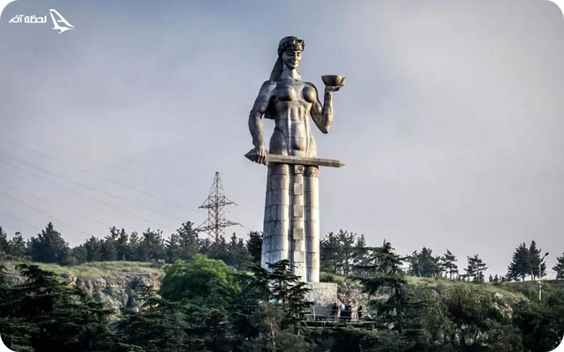 مجسمه مادر؛ نماد شهر تفلیس مجسمه مادر؛ نماد شهر تفلیس