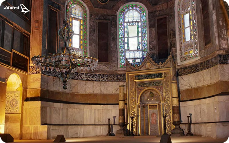 نقش خورشید و ستاره در محراب ایاصوفیه محراب ایاصوفیه؛ اثری با نقش خورشید و ستاره