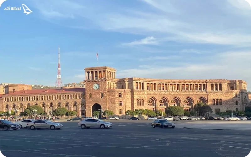 معماری میدان جمهوری ارمنستان معماری میدان جمهوری ارمنستان؛ شکوه معماری کلاسیک در قلب ایروان