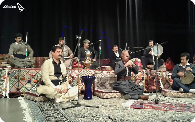 موسیقی؛ بخش مهم فرهنگ و آداب و رسوم شهر سنندج موسیقی؛ بخش مهم فرهنگ و آداب و رسوم شهر سنندج