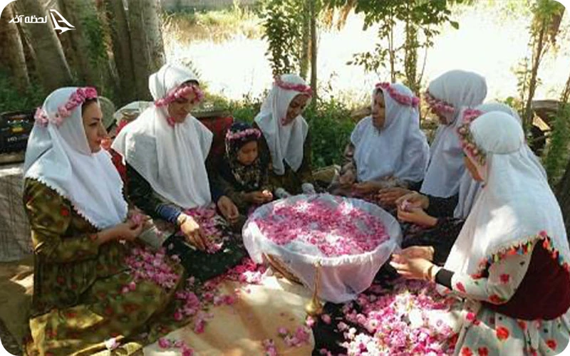 بهترین مکان‌ها گلاب گیری کاشان کجاست؟