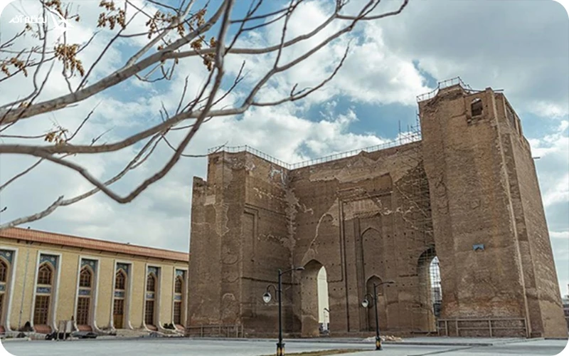 مکان‌های تاریخی و دیدنی اطراف ارگ تبریز