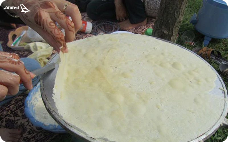 نان تموشی یکی از سوغات جزیره قشم نان تموشی