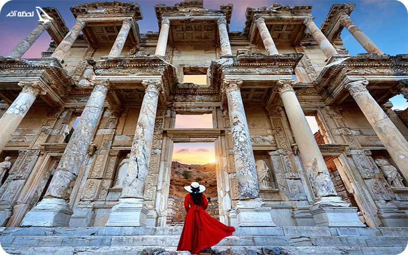 معبد هادریان کوش آداسی معبد هادریان؛ ۱۱۸ سال پس از میلاد مسیح