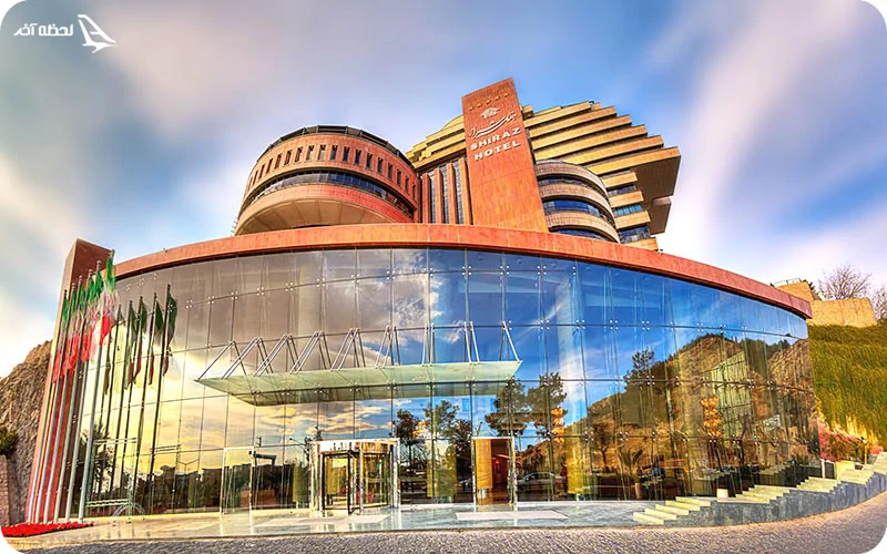 در تور روز شیراز کجا اقامت کنیم؟ در تور روز شیراز کجا اقامت کنیم؟