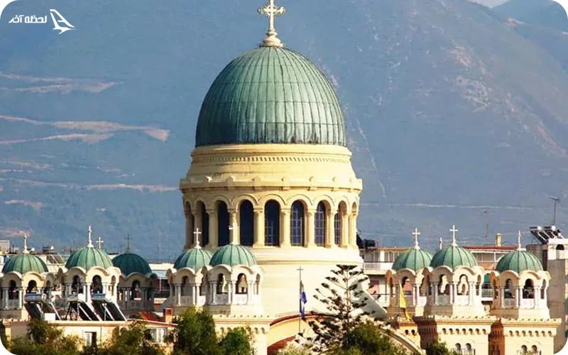پاتراس یکی از بندرهای های بزرگ یونان  پاتراس شهر پرجمعیت در یونان