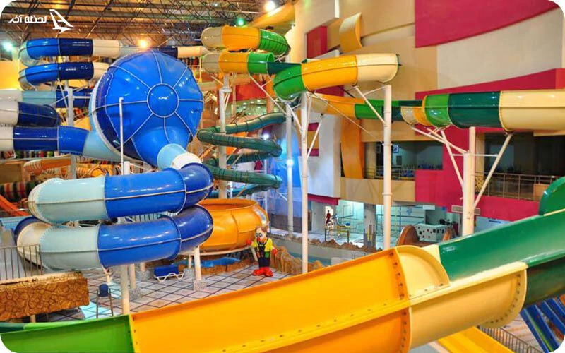 پارک آبی ایرانیان؛ انواع سرسره‌های هیجانی