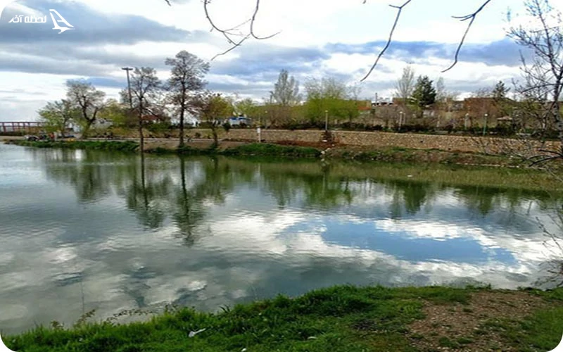 پارک دریاچه ای در جنوب سمیرم پارک دریاچه سمیرم؛ لذت قایقسواری