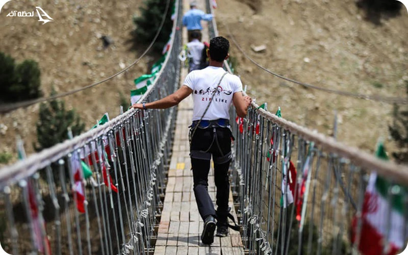 پل معلق؛ پیاده‌روی بر پل لرزان