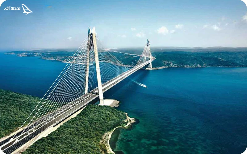 عبور از پل‌هایی که زیبایی بی‌نظیر استانبول را نمایش می‌دهند