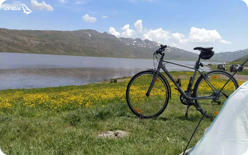 پیاده روی و دوچرخه‌ سواری در اطراف دریاچه نئور