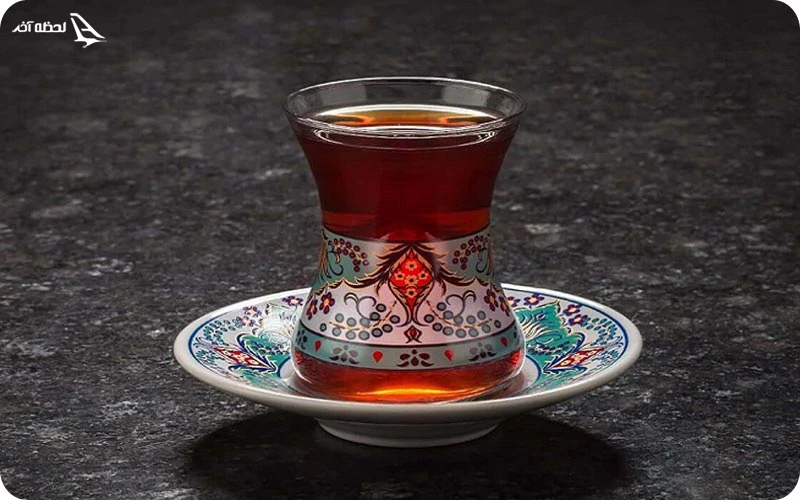 چای و استکان‌های چای خوری؛ بهترین گزینه برای سوغاتی