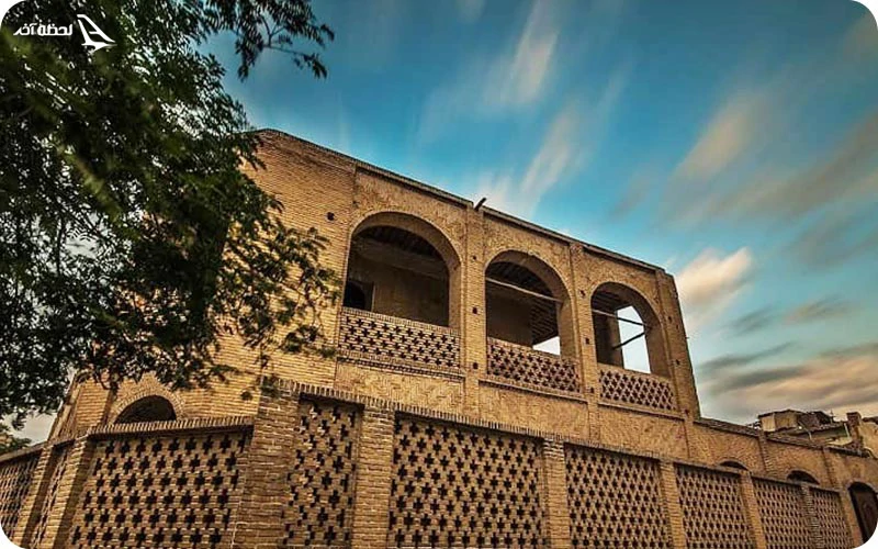 کاروانسرای معین التجار؛ جاذبه ثبت شده در فهریت آثار ملی کاروانسرای معین التجار