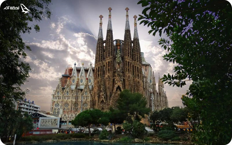 کلیسا ساگرادا فامیلیا