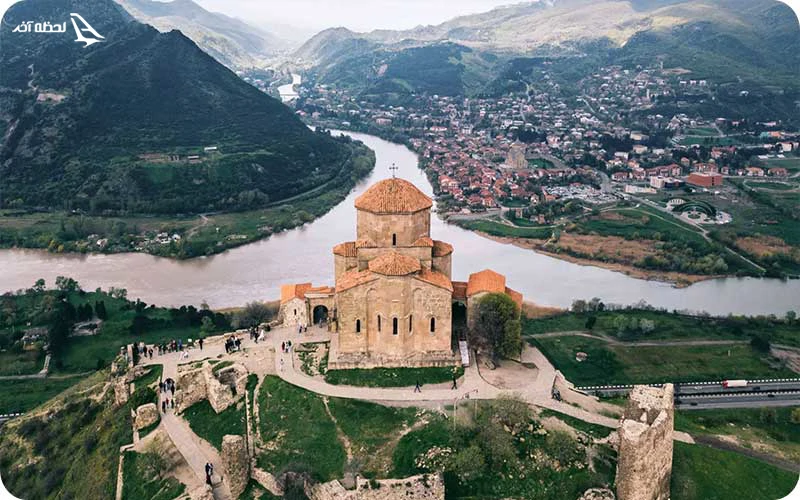 کلیسای جواری؛ بنایی تاریخی بر فراز تپه‌ها