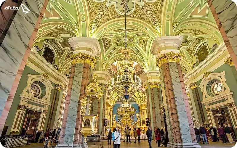 معماری باشکوه کلیسای سنت پیتر و پائول کلیسای سنت پیتر و پائول؛ سفری به دل معنویت و هنر