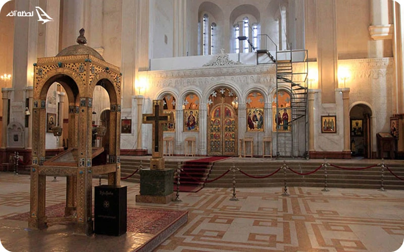 قوانین ورود به کلیسای تثلیث قوانین ورود به کلیسای تثلیث؛ حفظ احترام در مکان مقدس