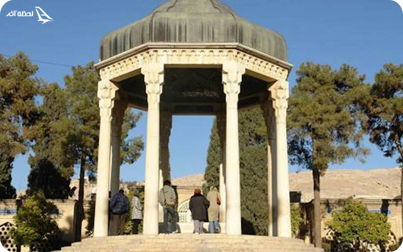 تاریخچه آرامگاه حافظ؛ رازهای پنهان در دل تاریخ