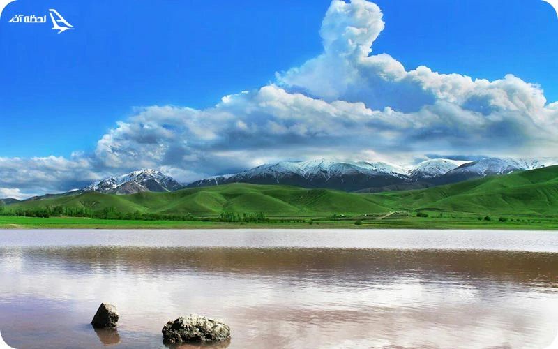 دریاچه نئور