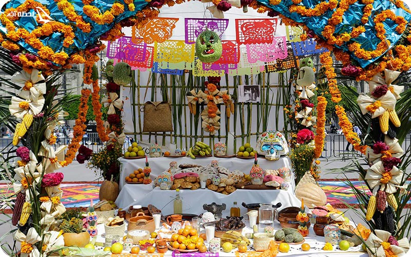 از محراب یادبود دانشگاه گواناجواتو دیدن کنید از محراب یادبود دانشگاه گواناجواتو دیدن کنید