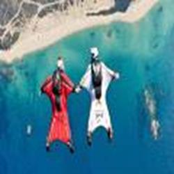 لذت پرواز با لباس بالدار