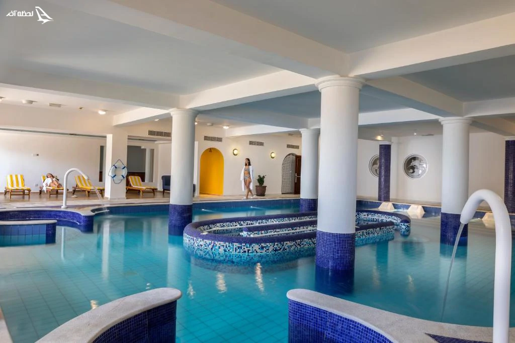 استخر سرپوشیده هتل Aquamare Beach And Spa