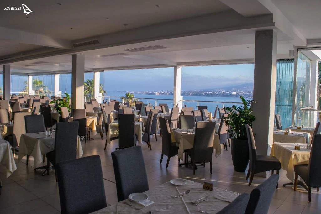رستوران هتل Theo Sunset Bay Holiday Village