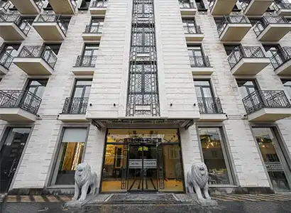 Hotel Dynasty