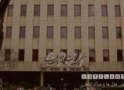 هتل چهل پنجره