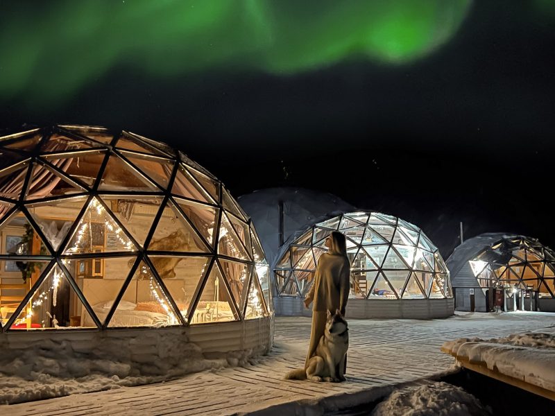 Hotel Aurora village murmansk igloo