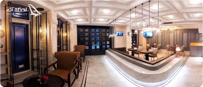 Hotel Maroon Tomtom