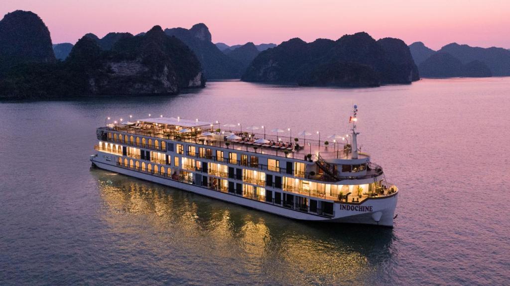 Hotel indochine cruise