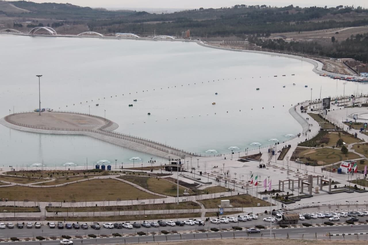 دریاچه چیتگر دریاچهای مصنوعی