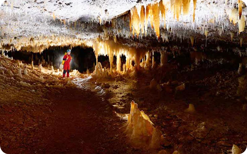 گردشگری در غار نخجیر