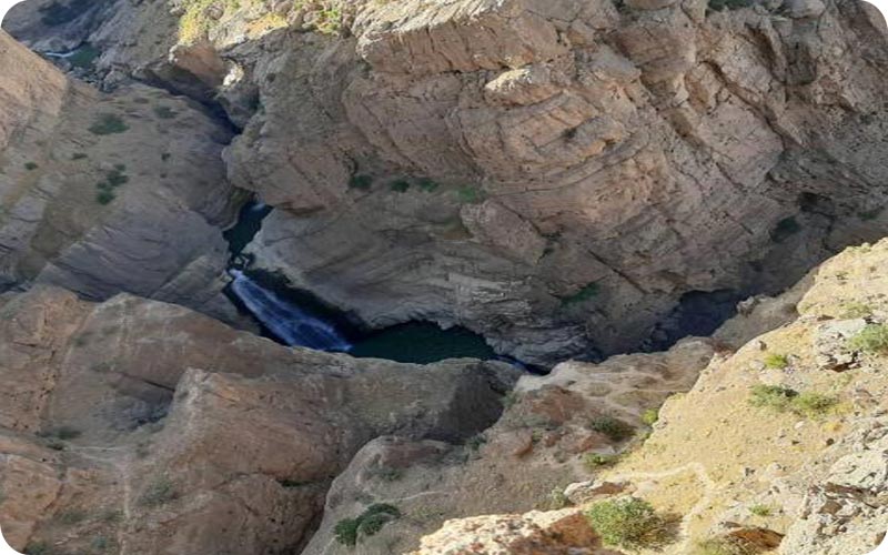 آبشار کردیت: شکوه طبیعت در قلب کردستان