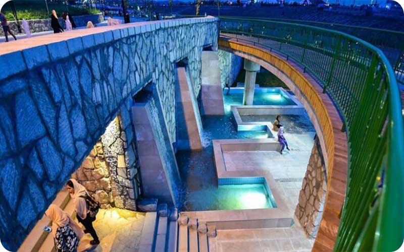 تصاویری از پارک چهل بازه مشهد در شب